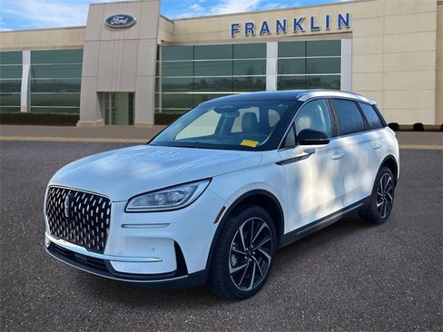 Certified 2024 Lincoln Corsair Reserve w/ Equipment Group 201A image 3