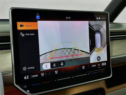 New 2025 Volkswagen ID. Buzz Pro S Plus image 23