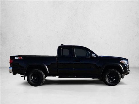 Used 2023 Toyota Tacoma SR5 image 4
