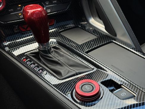 Used 2015 Chevrolet Corvette Stingray Coupe image 30