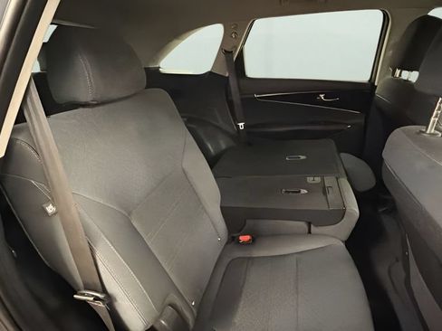 Used 2020 Kia Sorento S FWD image 12