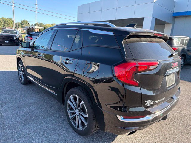 Used 2018 GMC Terrain Denali w/ Comfort Package AWD/4WD image 18