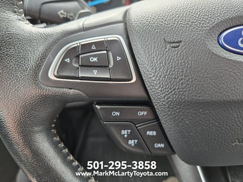 Used 2018 Ford Escape SE w/ SE Sport Appearance Package FWD image 27