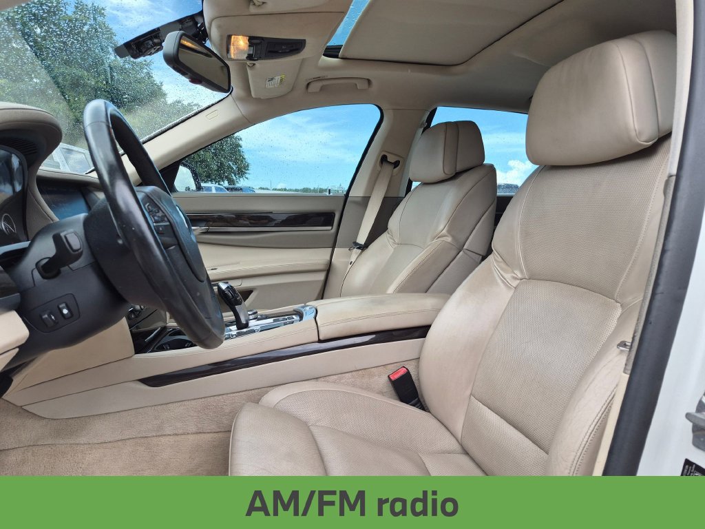 Used 2009 BMW 750Li RWD image 16