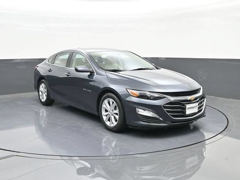 Used 2020 Chevrolet Malibu LT w/ Leather Package FWD image 19