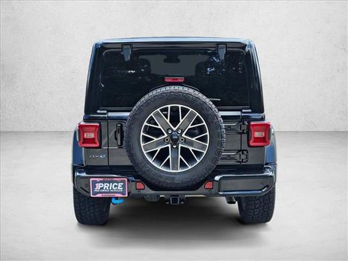 Used 2024 Jeep Wrangler High Altitude AWD/4WD image 6