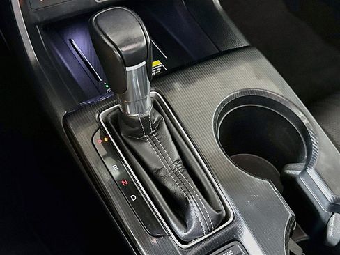 Used 2022 Honda Civic Touring image 19