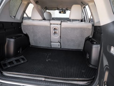 Used 2014 Toyota RAV4 EV FWD image 51