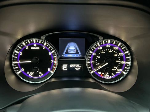 Used 2017 INFINITI QX60 FWD w/ Deluxe Technology Package image 16