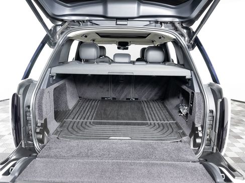 Used 2022 Land Rover Range Rover SE image 20