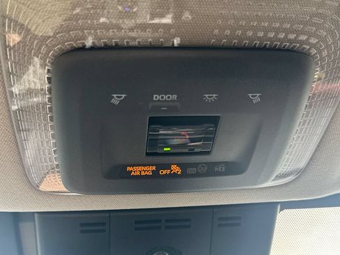 New 2026 Toyota Prius Plug-In Hybrid FWD image 28