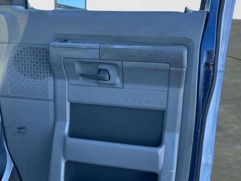 Used 2012 Ford E-250 and Econoline 250 w/ Commercial Cargo Van Pkg image 6