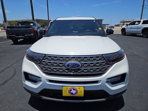 Used 2021 Ford Explorer King Ranch w/ Premium Technology Package AWD/4WD image 7