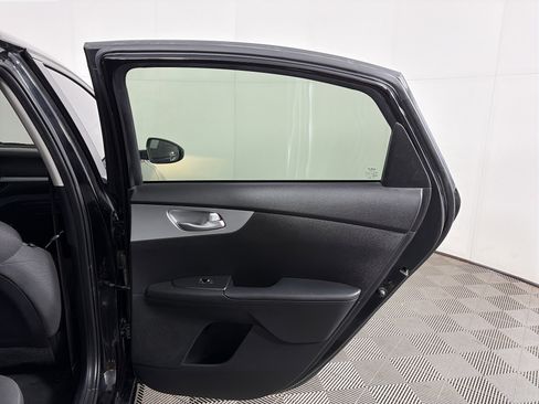 Used 2023 Kia Forte LX image 37