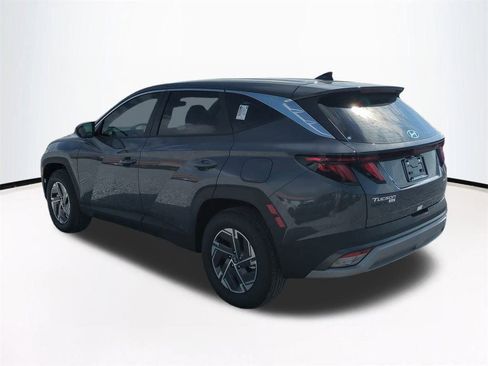 New 2026 Hyundai Tucson Blue SE image 7