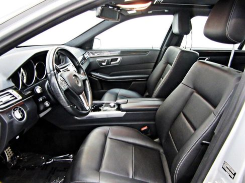 Used 2015 Mercedes-Benz E 350 4MATIC Sedan image 8