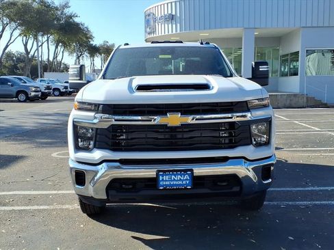 New 2026 Chevrolet Silverado 3500 LT image 2
