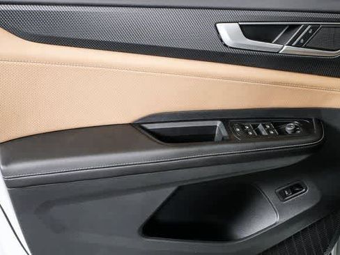 New 2026 Volkswagen Atlas Cross Sport SEL AWD/4WD image 7