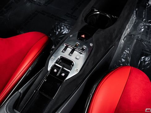 Used 2023 Ferrari SF90 Stradale *CUSTOM AL13 WHEELS * CARBON R image 33