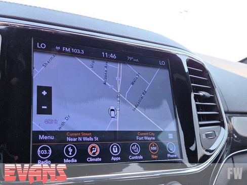 Used 2019 Jeep Grand Cherokee Overland AWD/4WD image 8