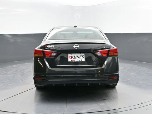 Used 2023 Nissan Altima 2.5 SV image 7