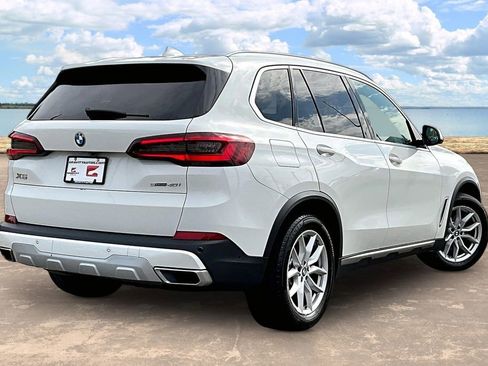 Used 2021 BMW X5 sDrive40i w/ Premium Package RWD image 4