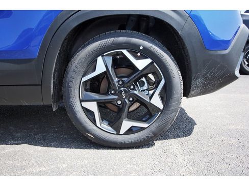 New 2026 Kia Seltos S FWD image 29