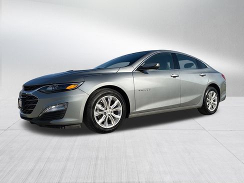 Used 2025 Chevrolet Malibu LT FWD image 1