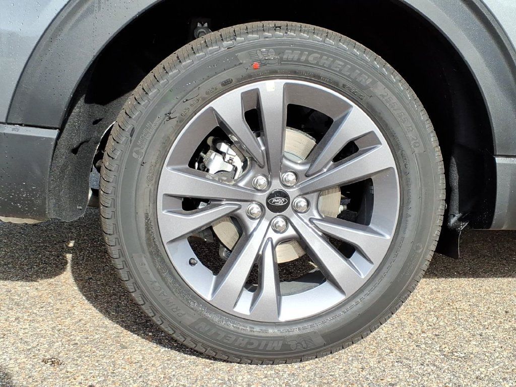 New 2027 Ford Explorer Active w/ Active Comfort Package AWD/4WD image 8
