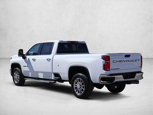 New 2026 Chevrolet Silverado 3500 LTZ w/ LTZ Premium Package AWD/4WD image 9