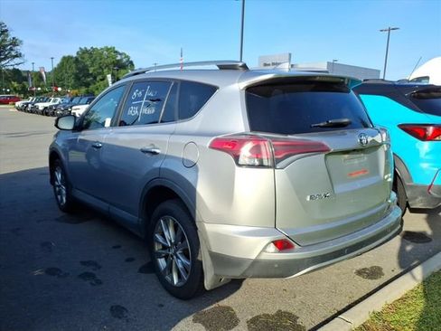 Used 2017 Toyota RAV4 Limited AWD/4WD image 6