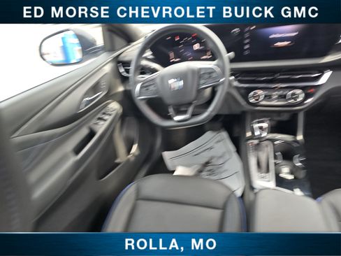 Certified 2025 Buick Envista Sport Touring FWD image 23