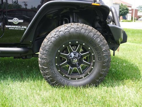 Used 2015 Jeep Wrangler Unlimited Sport AWD/4WD image 13