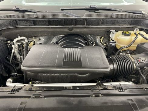 Used 2023 Chevrolet Tahoe LS image 30