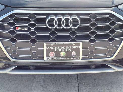 Used 2022 Audi SQ5 Premium w/ Convenience Package image 5