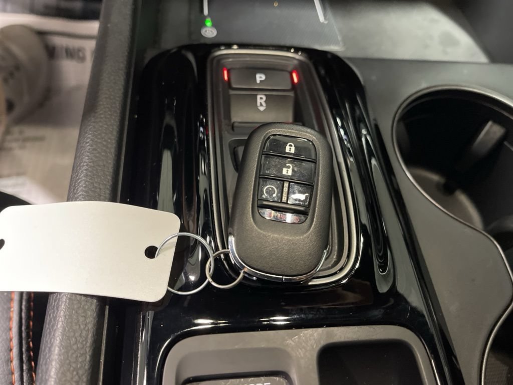 Used 2025 Honda Pilot TrailSport image 41