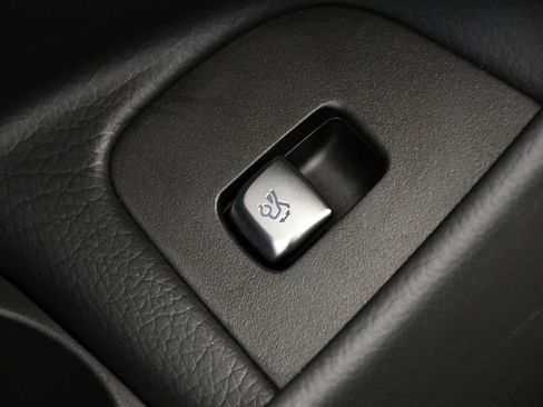 Used 2023 Mercedes-Benz E 450 4MATIC Sedan image 39