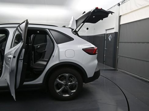 Used 2025 Ford Escape ST-Line AWD/4WD image 12