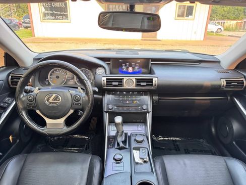 Used 2014 Lexus IS 250 AWD w/ Premium Package image 3