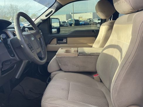 Used 2012 Ford F150 XLT w/ XLT Chrome Pkg image 16