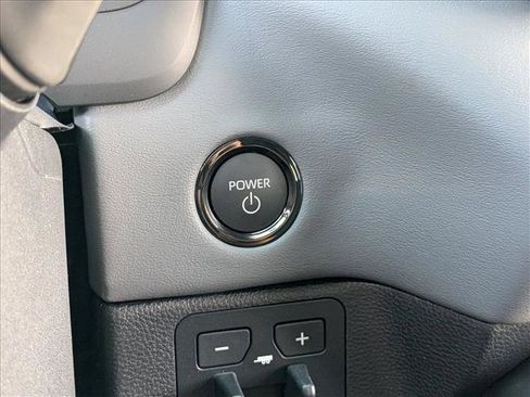 Used 2026 Toyota Sequoia Capstone AWD/4WD image 18