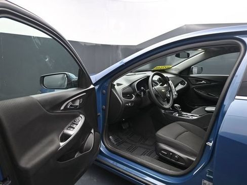 Used 2024 Chevrolet Malibu LT FWD image 11