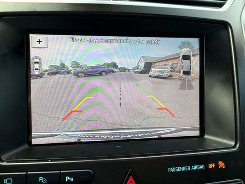 Used 2018 Ford Explorer Limited w/ Equipment Group 301A AWD/4WD image 35