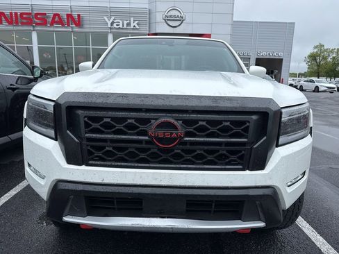 Used 2023 Nissan Frontier PRO-4X w/ Technology Package AWD/4WD image 2