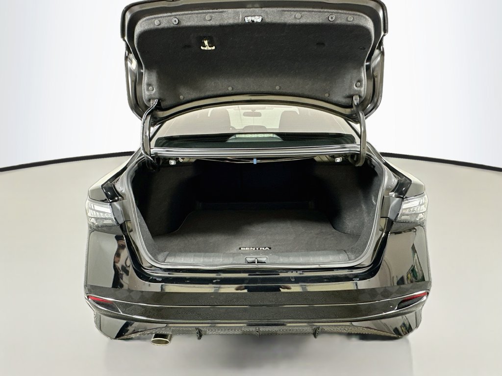Used 2026 Nissan Sentra SR w/ Floor Mat Package FWD image 23