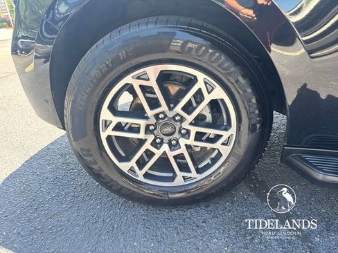 Certified 2025 Ford Expedition Active RWD image 32
