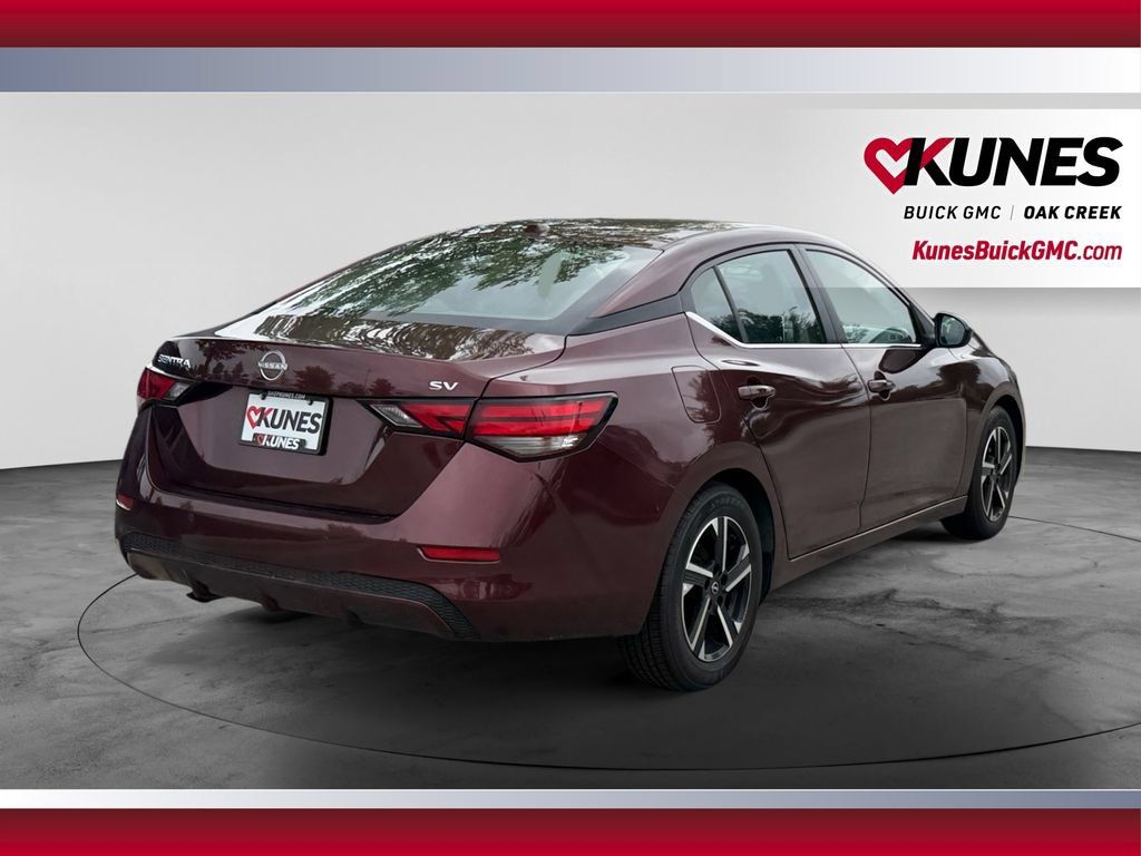 Used 2024 Nissan Sentra SV FWD image 10