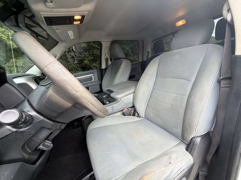 Used 2018 RAM 2500 SLT AWD/4WD image 18