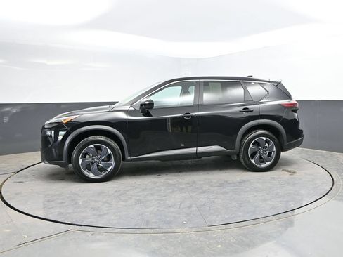 Used 2024 Nissan Rogue SV FWD image 6