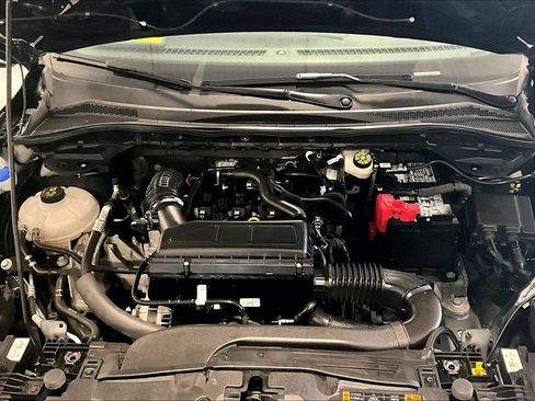 Used 2025 Ford Escape ST-Line image 29